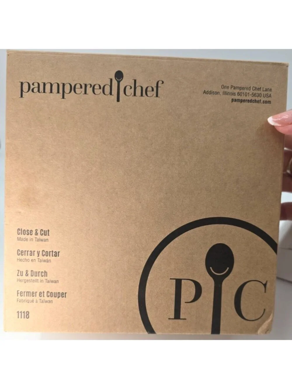 Pampered Chef Close and Cut 1118 Cut Multipurpose Food Slicer Cut Safely